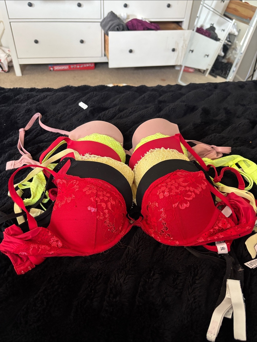 Victoria secret bra 32b - Picture 3 of 11